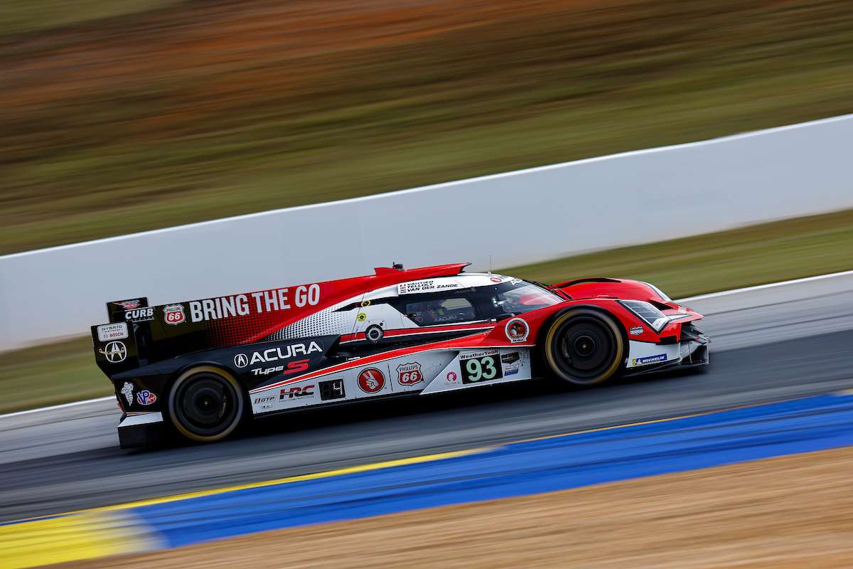 Acura GTP Petit Le Mans grid