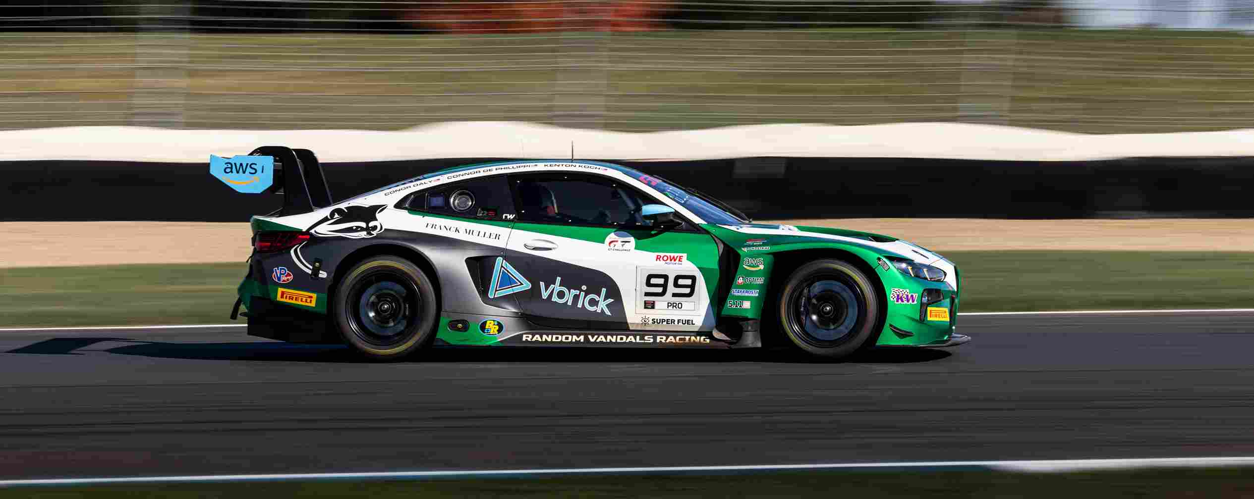 BMW M4 GT3 EVO ve M4 GT4 EVO, GT World Challenge America ve GT4 America şampiyonluklarıyla BMW M Motorsport’a tarihi bir sezon yaşattı.