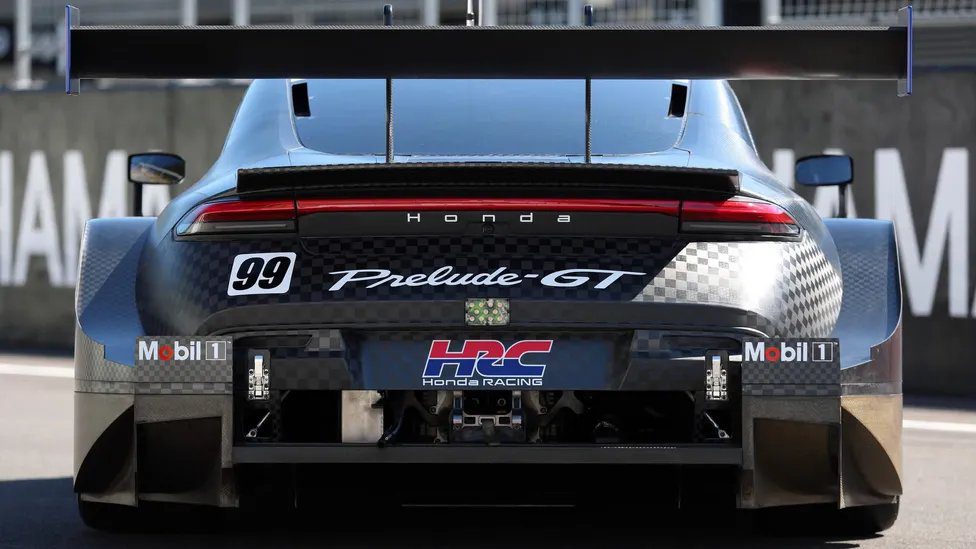 Prelude GT500 karbon gövde ve arka kanat