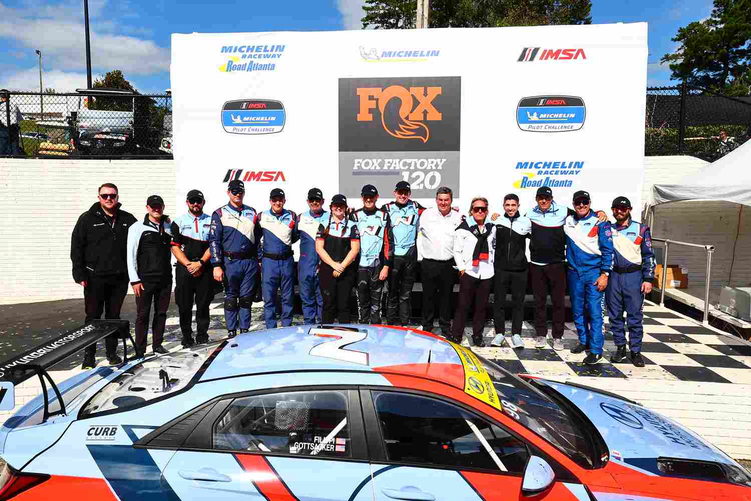 Harry Gottsacker, 2025 IMSA Michelin Pilot Challenge sürücü şampiyonu oldu.