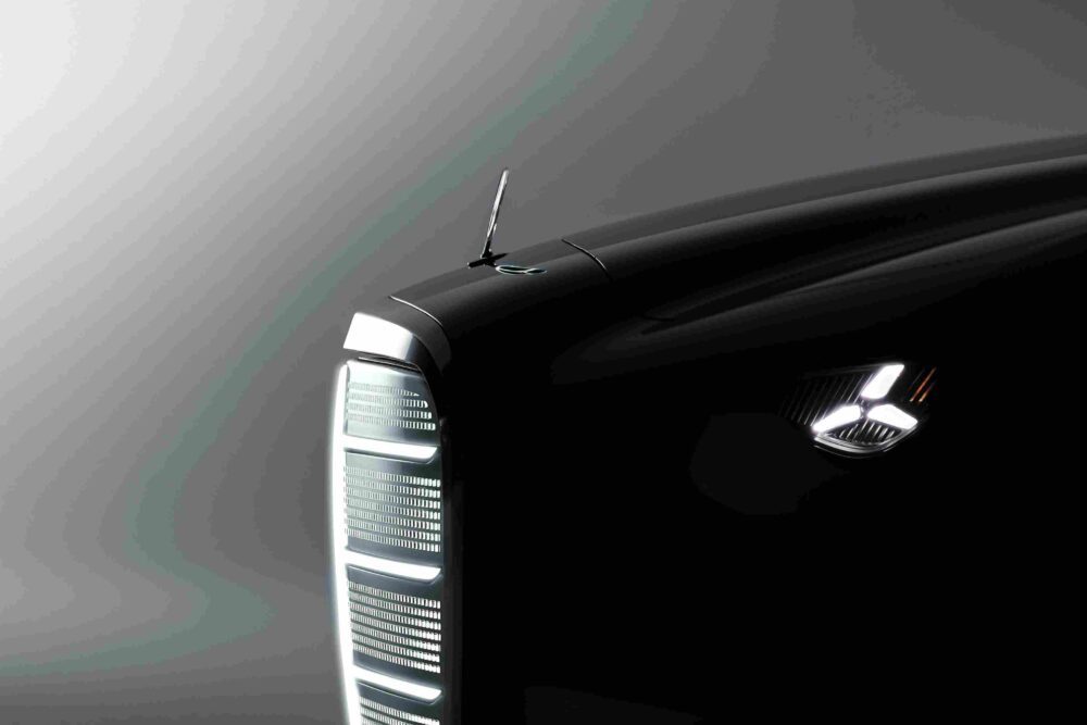 Mercedes-Benz Vision Iconic konsepti – Solar boya, nöromorfik işlemci ve Art Deco iç tasarım ile geleceği temsil ediyor.