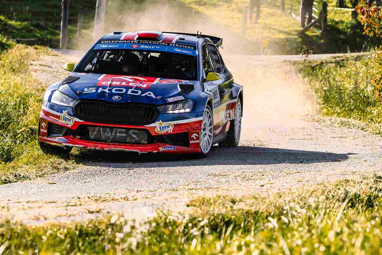 ERC Hırvatistan Rallisi podyum mücadelesi: Virves ve Østberg takipte