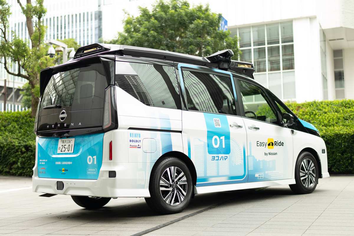 Nissan ProPilot teknolojisiyle geliştirilen otonom Serena minivan