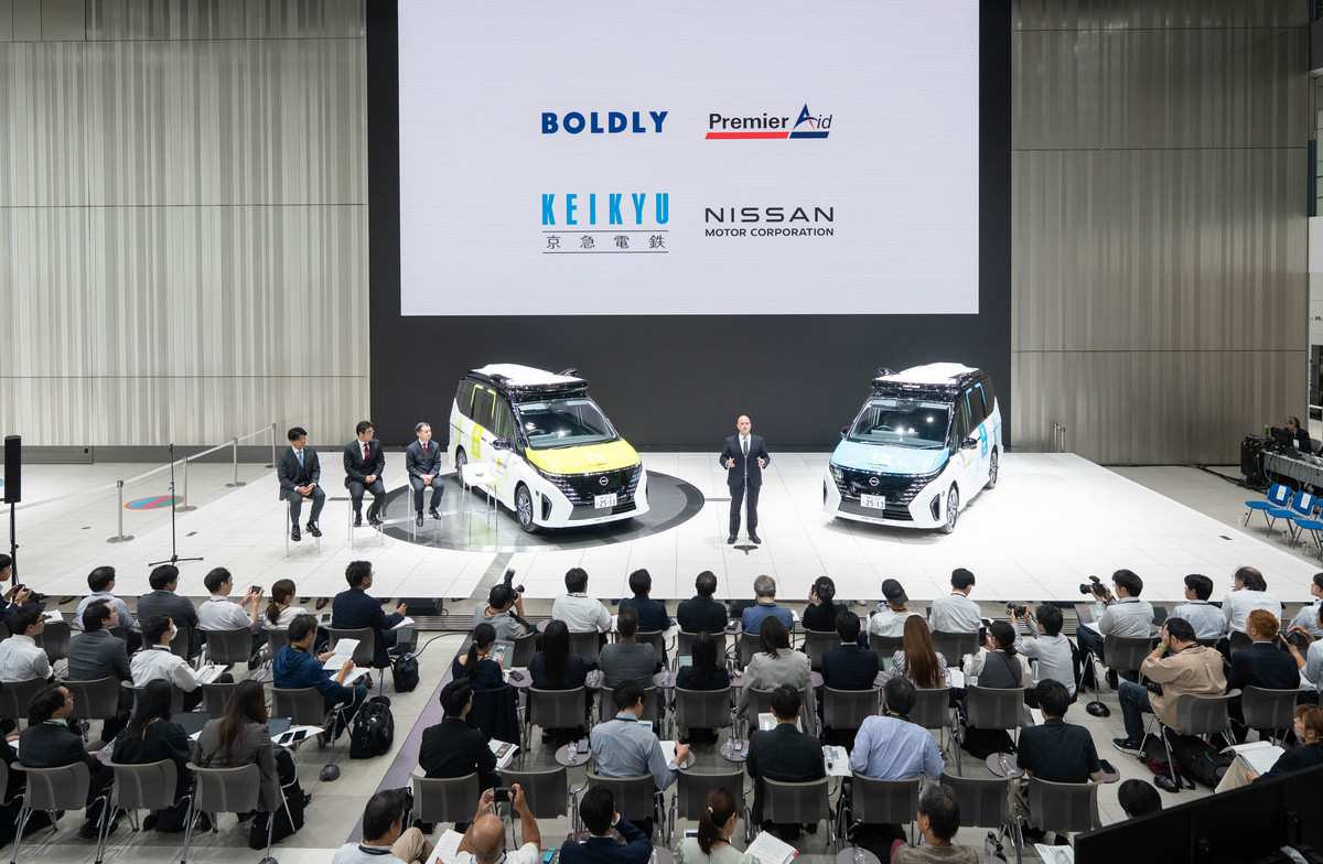 PLOT48 kontrol merkezinden takip edilen Nissan otonom mobilite projesi