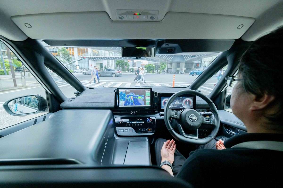 Yokohama’da test edilen Nissan otonom mobilite araçları ve şehir içi trafiğe uyum