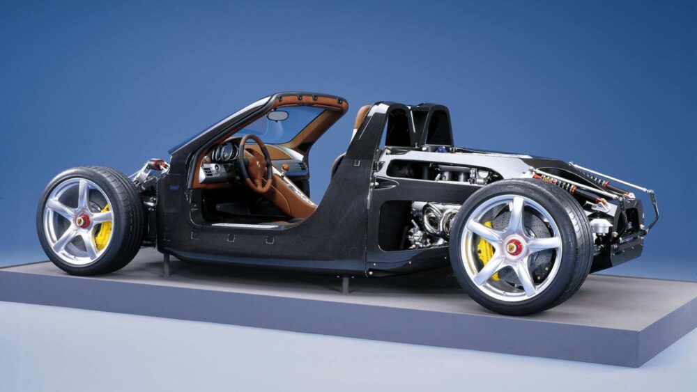 Porsche Carrera GT motor bölümü – 5.7 litrelik V10 güç ünitesi