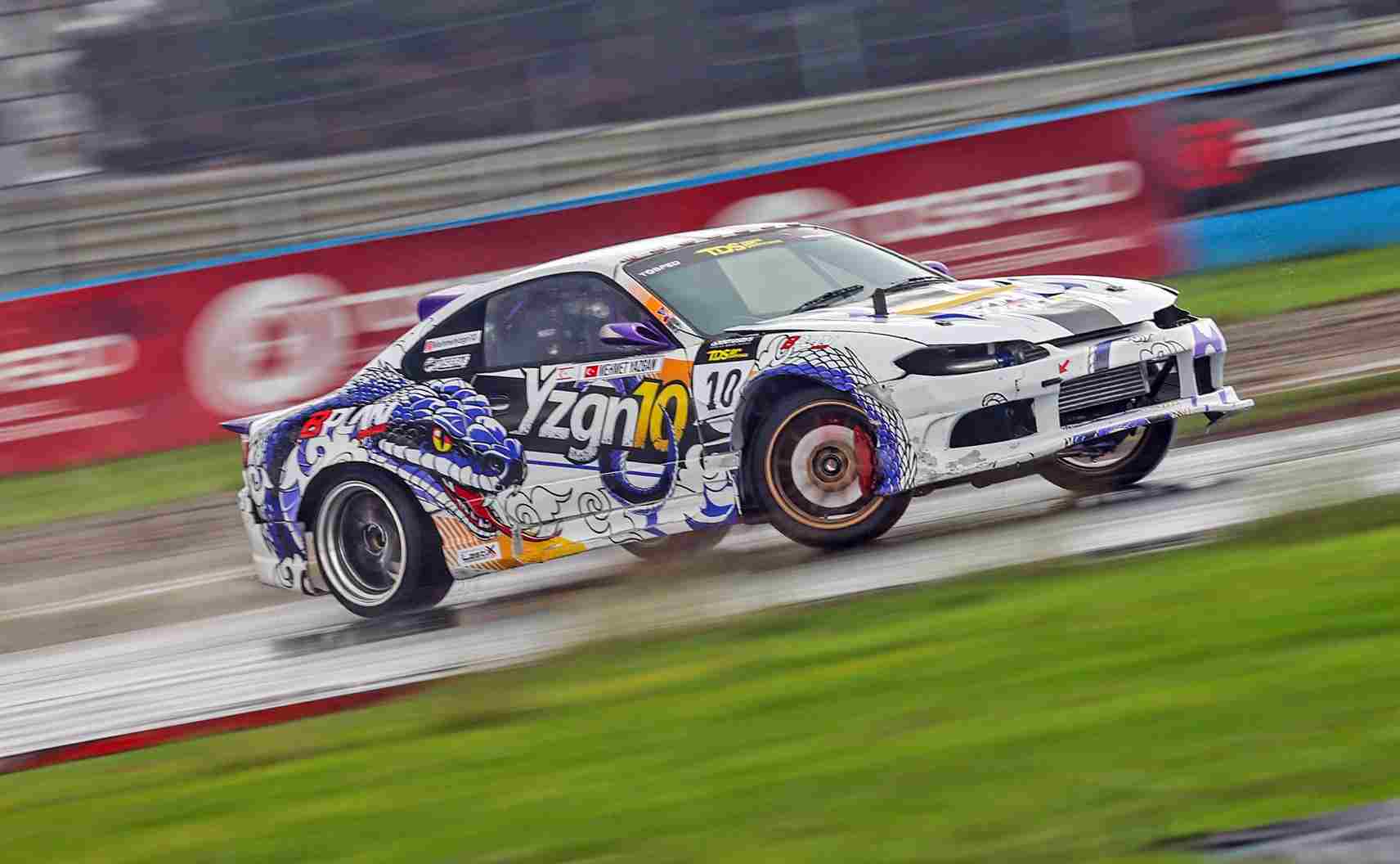 Mehmet Yazgan TOSFED Drift Kupası galibi