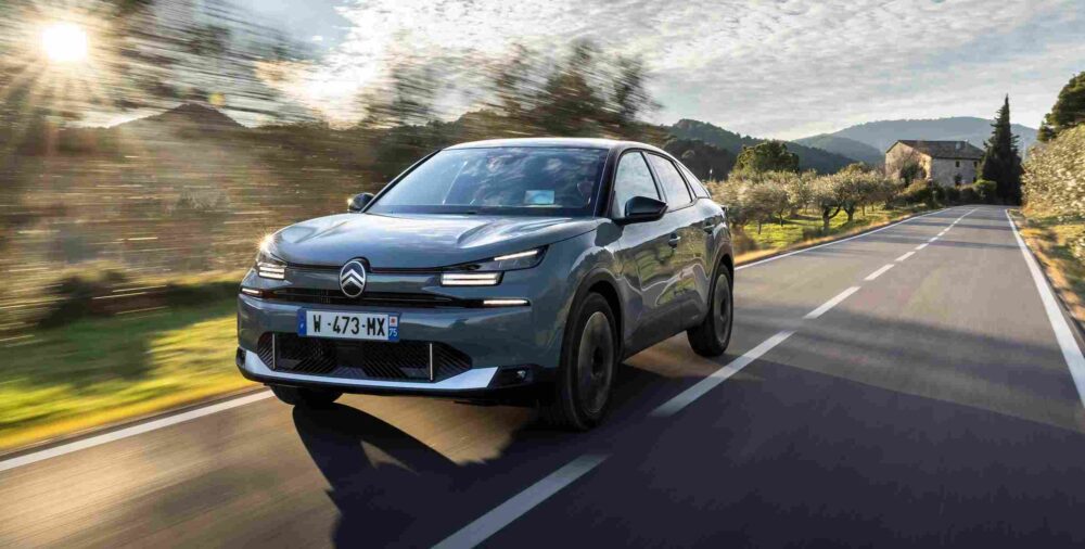 Citroën C4 X modeli ekim fırsatlarıyla yollarda
