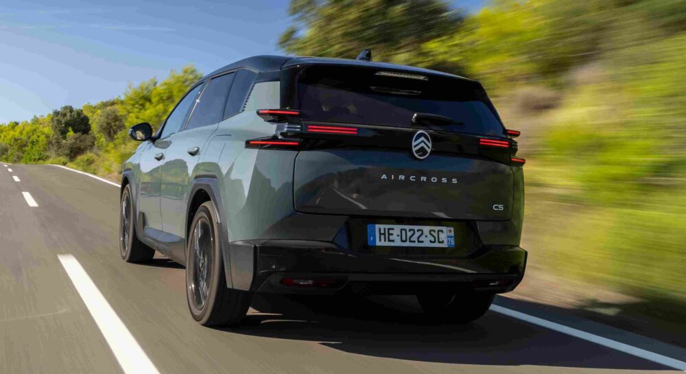Yeni Citroën C5 Aircross arka koltuk diz mesafesi