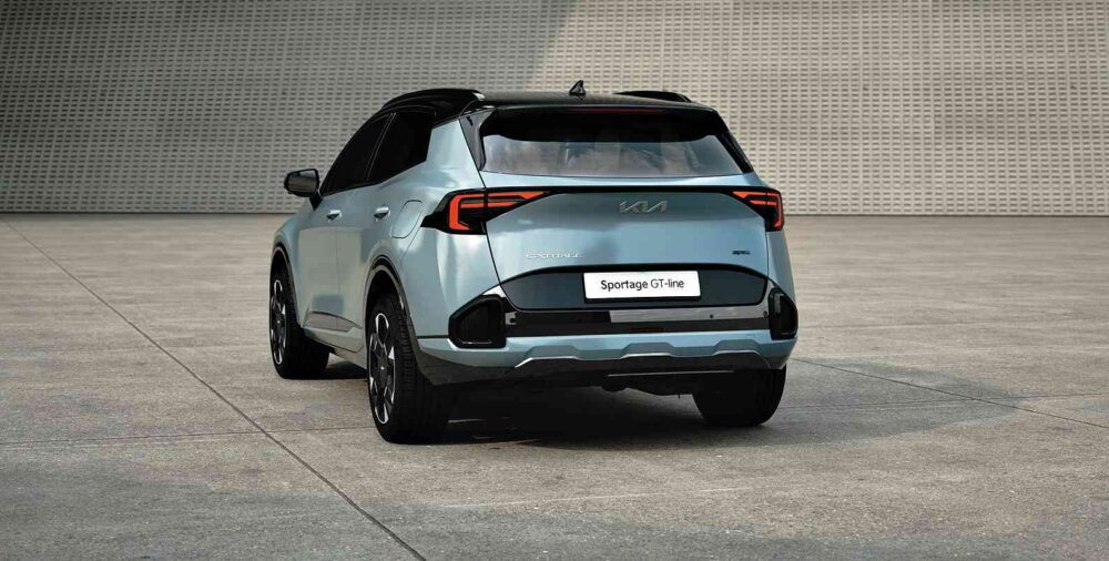 Yeni Kia Sportage arka görünüm – Star Map LED farlar