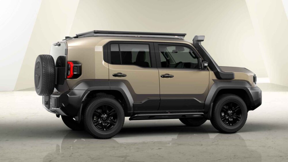 Yeni Toyota Land Cruiser FJ off-road SUV modeli