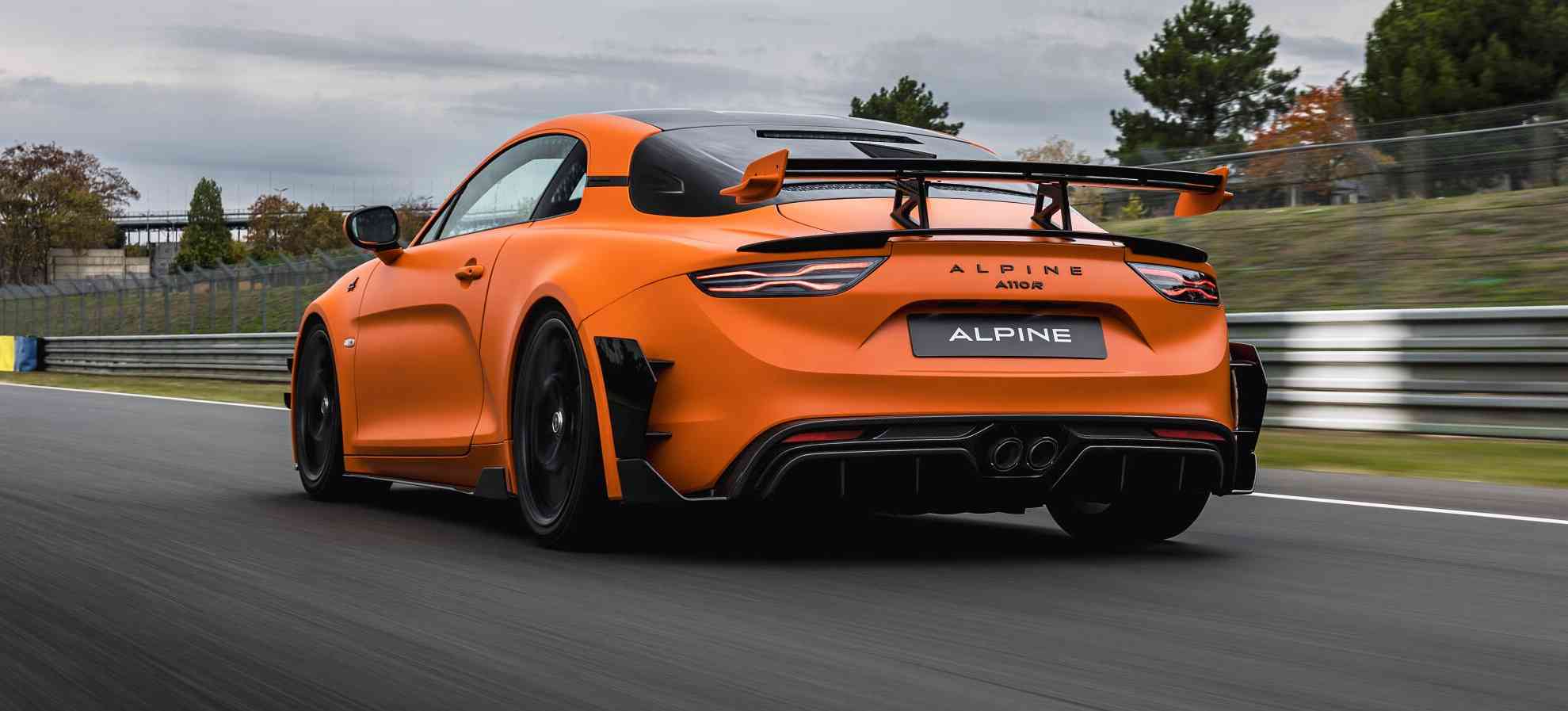 A110 R Ultime arka difüzör ve aerodinamik paket yakın çekim.