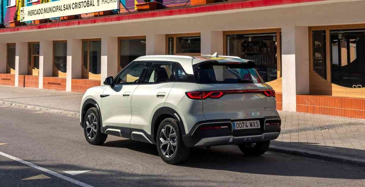 BYD ATTO 2 arkadan görünüm