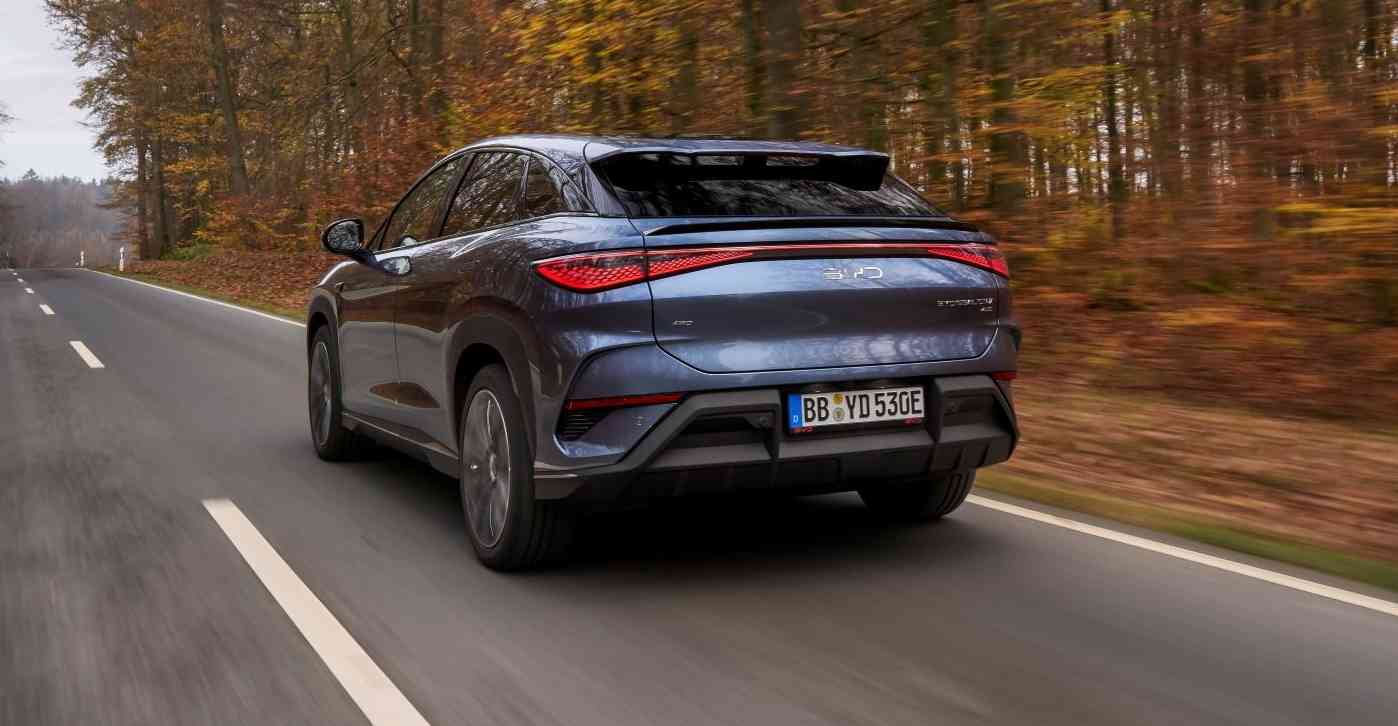 BYD SEALION 7 arkadan görünüm