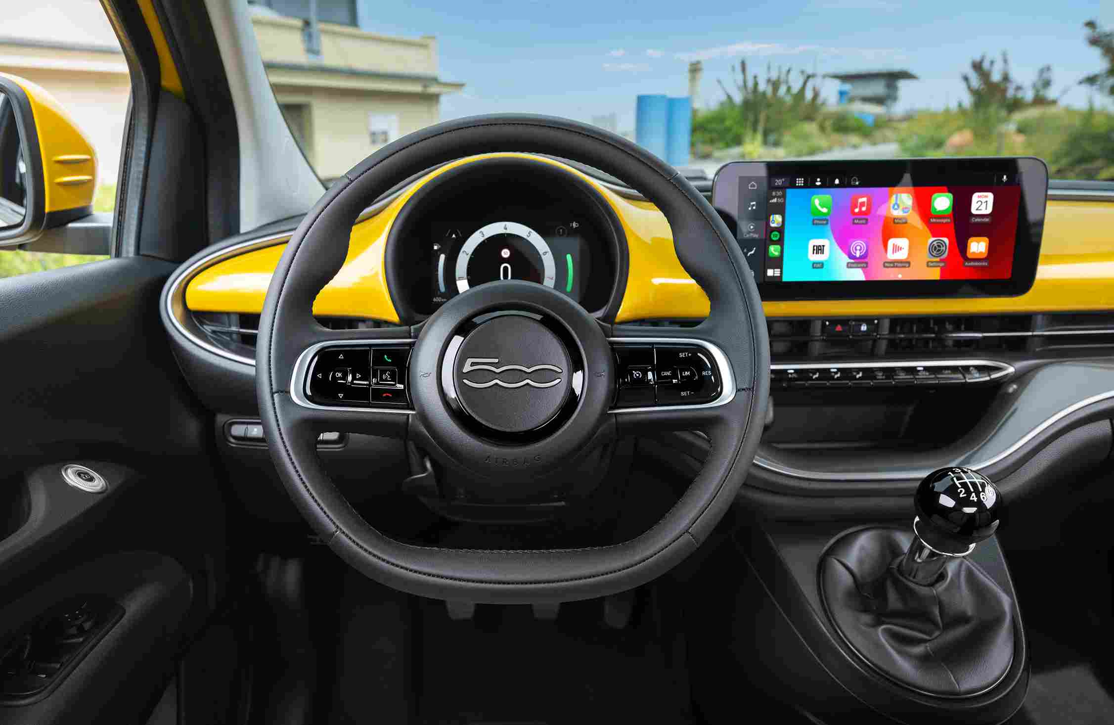 Fiat 500 Hybrid iç mekân – POP, ICON ve LA PRIMA detayları