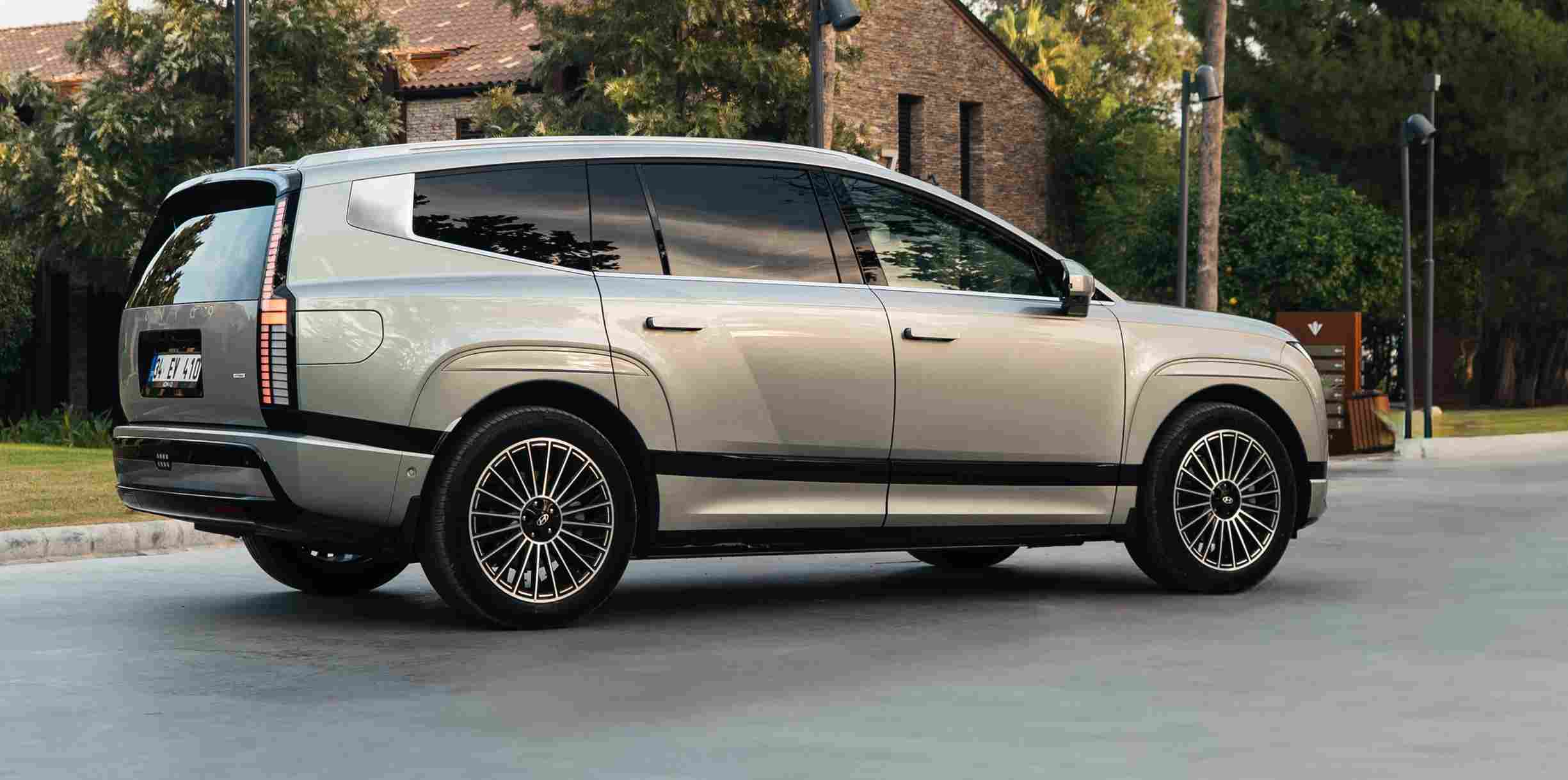 Hyundai IONIQ 9 Türkiye lansmanı elektrikli SUV