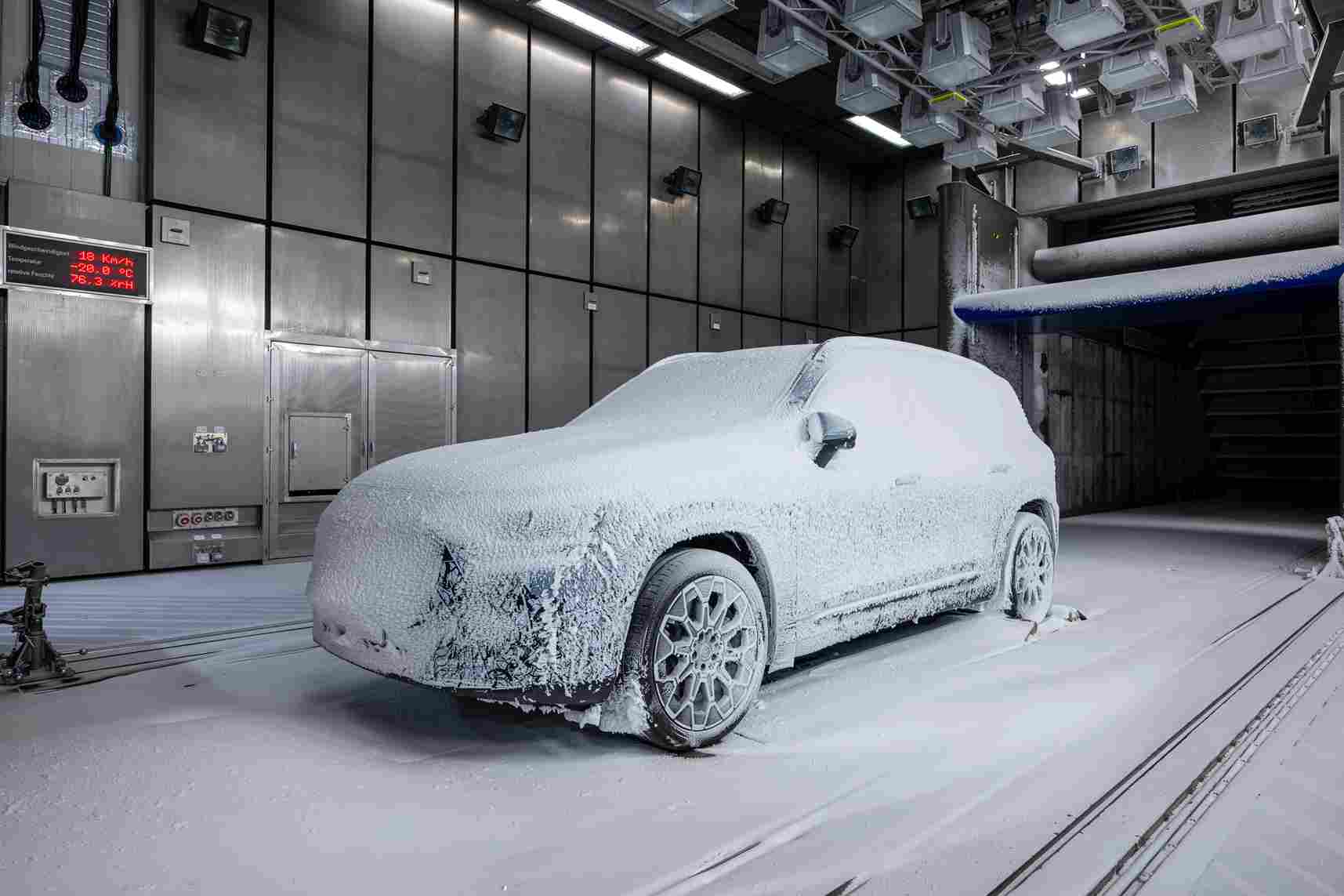 Yeni Mercedes-Benz GLB kış testinde -40°C’de