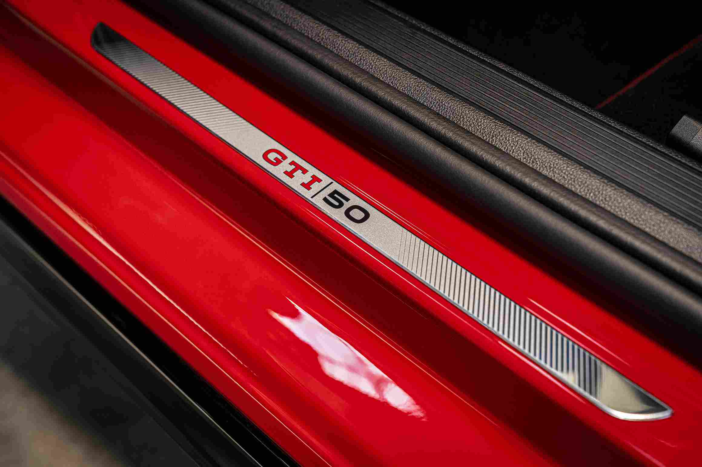 Volkswagen Golf GTI Edition 50, 50. yıl özel model, 325 PS GTI, GTI Performance paketi, Volkswagen hot hatch