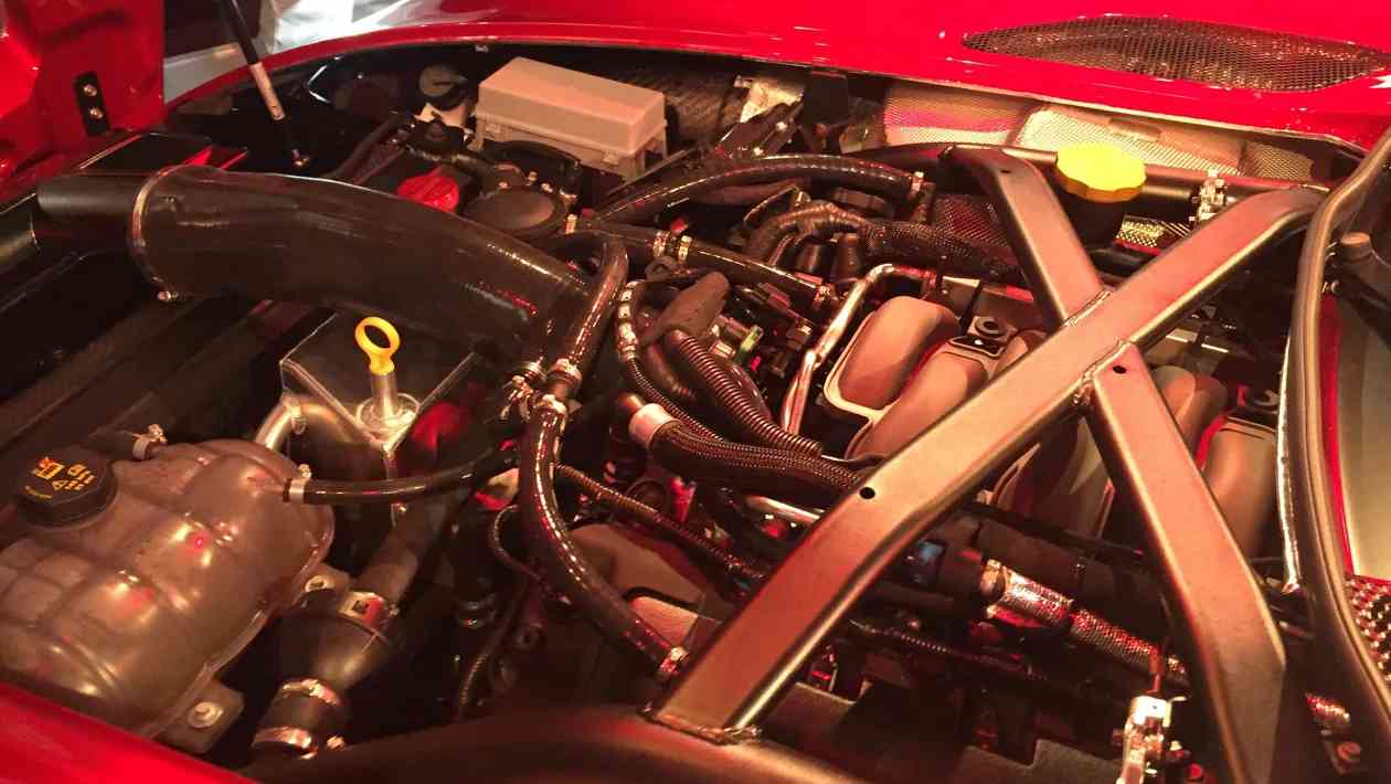 Yeni TVR Griffith’in 5.0 litrelik Ford V8 motoru