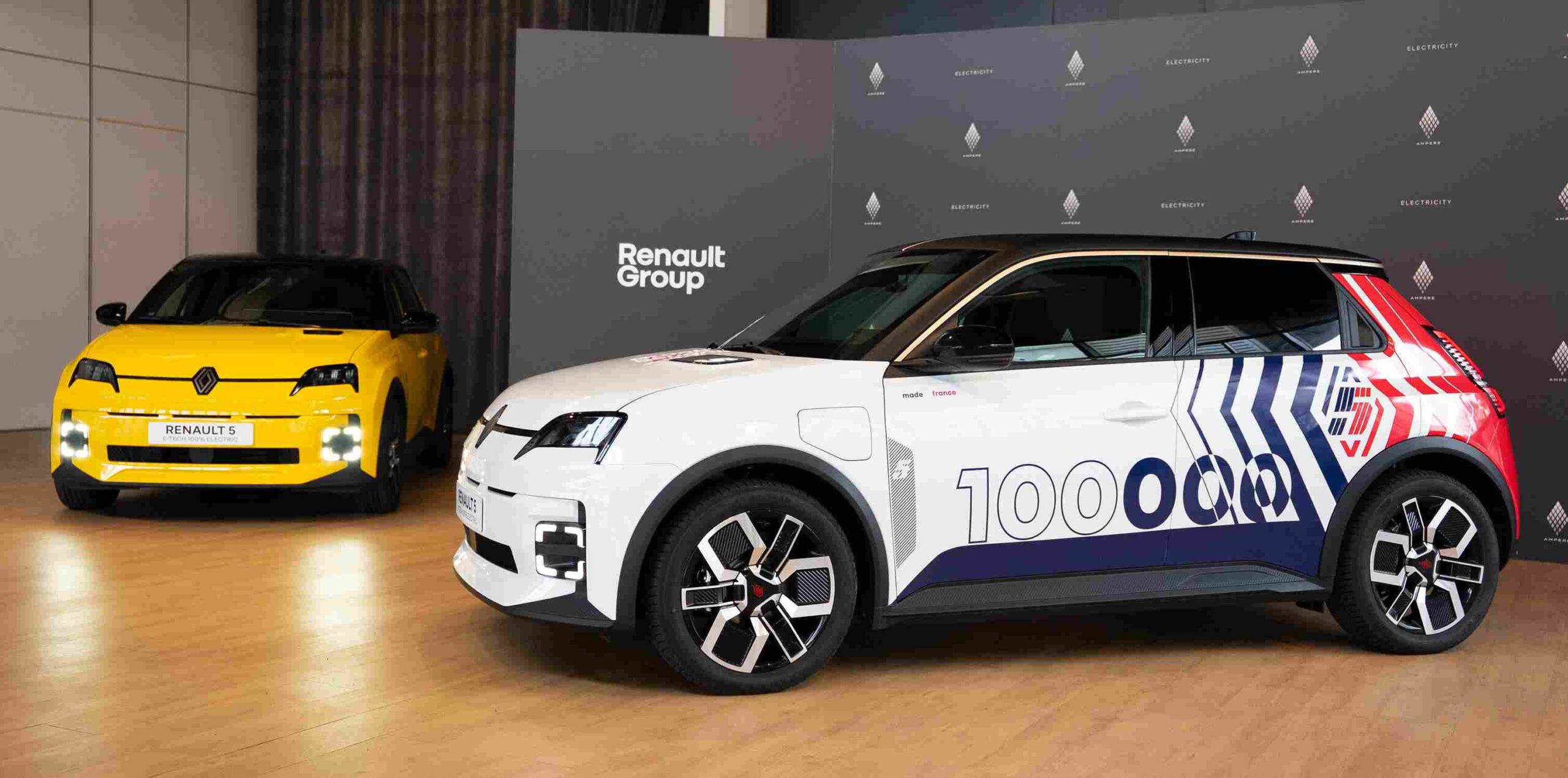 Renault 5 E-Tech electric üretim hattında 100 bininci araç