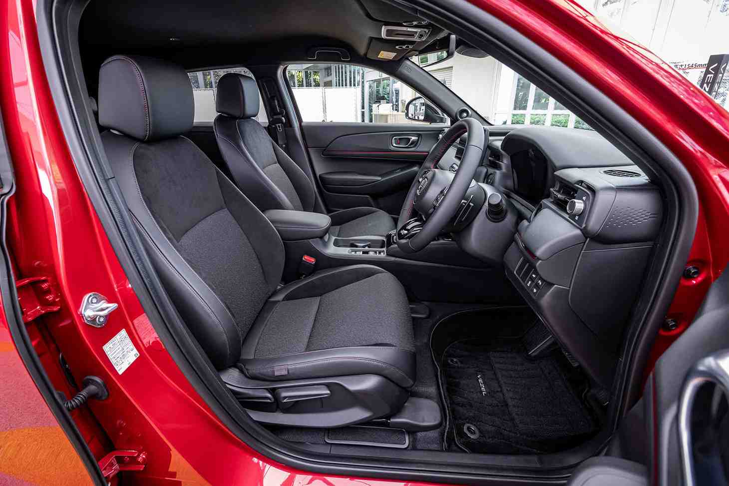 Honda Vezel RS iç tasarım detayları