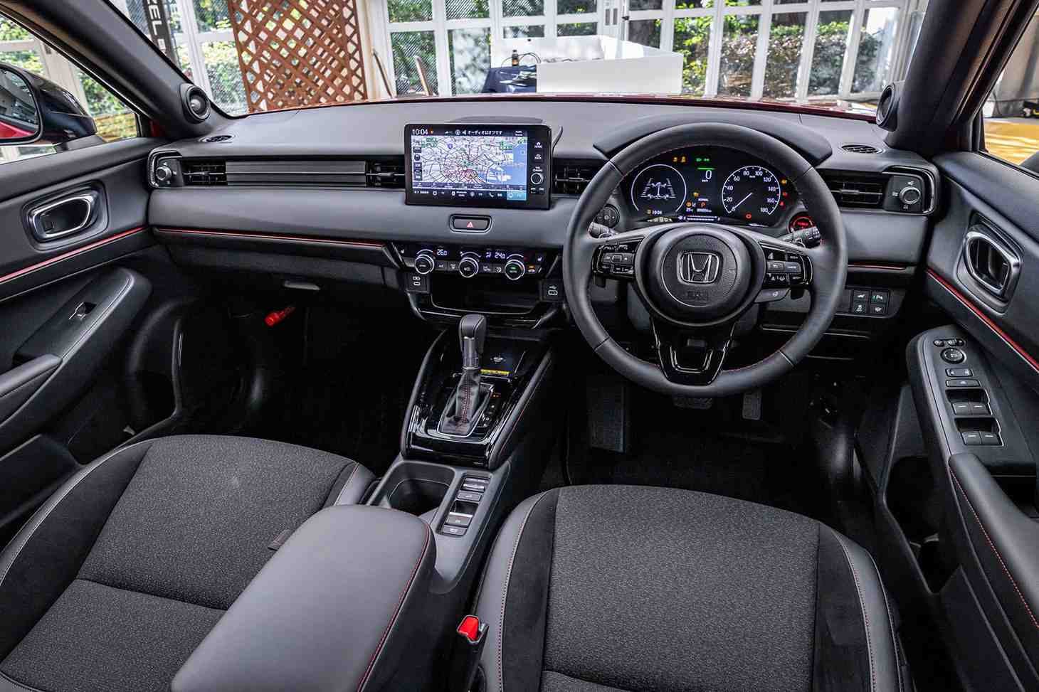 Honda Vezel RS iç tasarım detayları