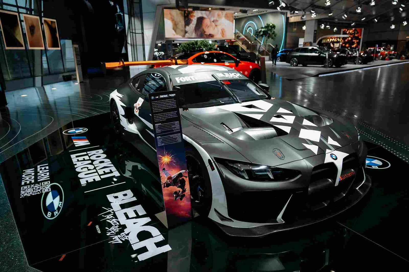 BMW Welt’te sergilenen BMW M4 GT3 EVO