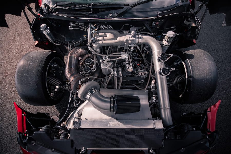 Ferrari 456 GT’ye entegre edilmiş 13B turbo rotary motor detayı