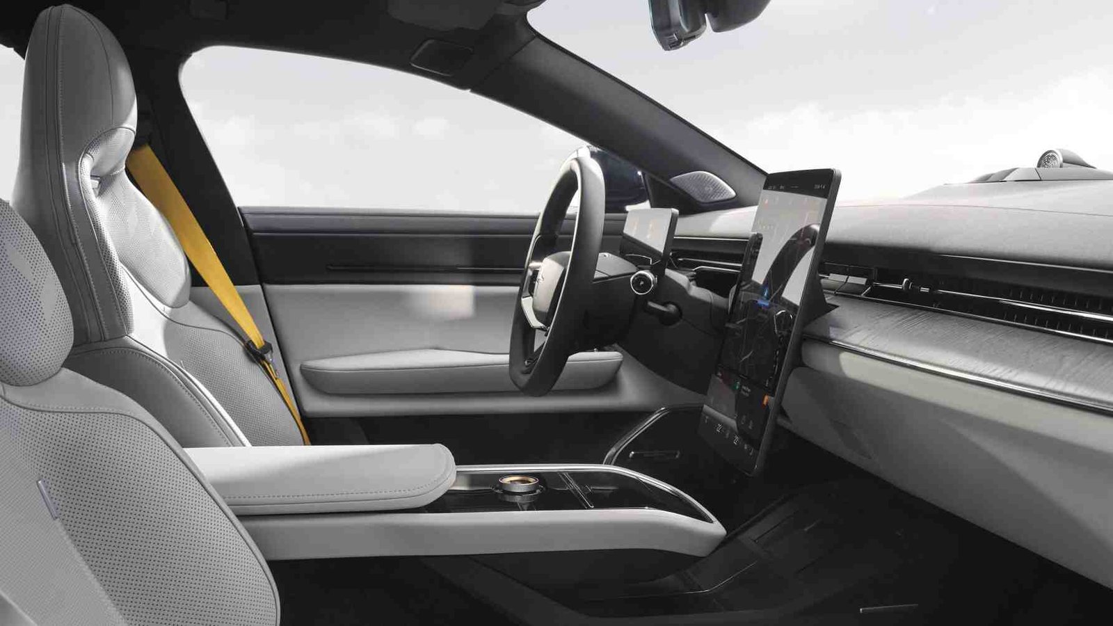 Polestar 5 elektrikli GT iç tasarım