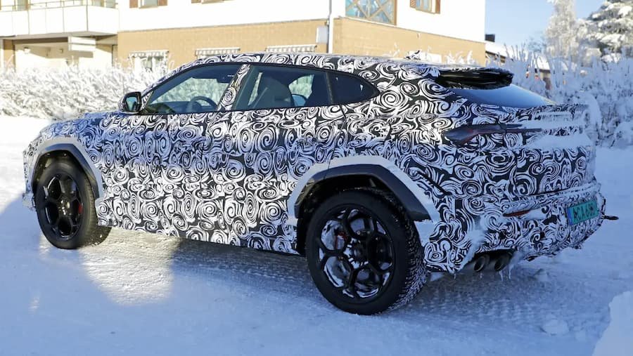 Lamborghini Urus Performante 2027