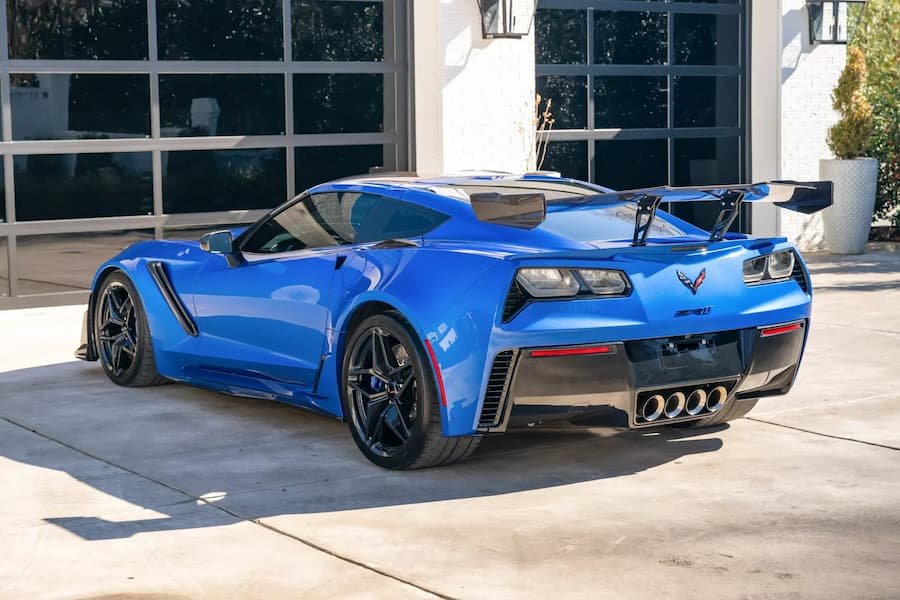 Manuel C7 Corvette ZR1 arka görünüm