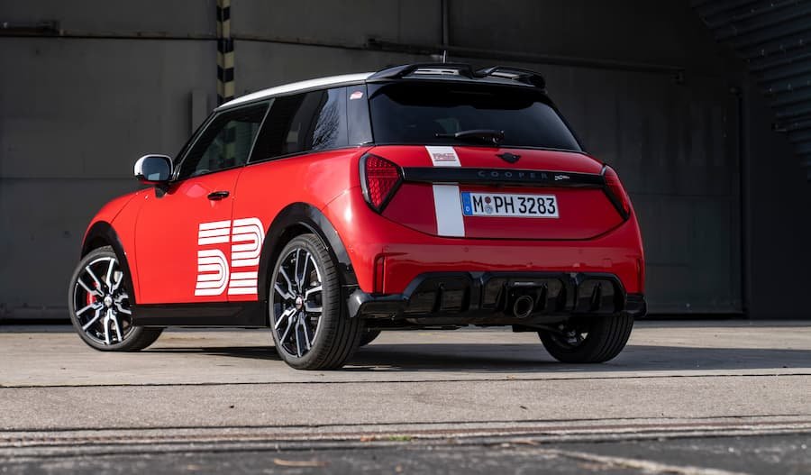 MINI 1965 Victory Edition ARKA GÖRÜNÜM