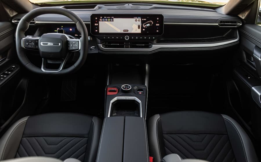 Jeep Compass e-Hybrid iç görünüm