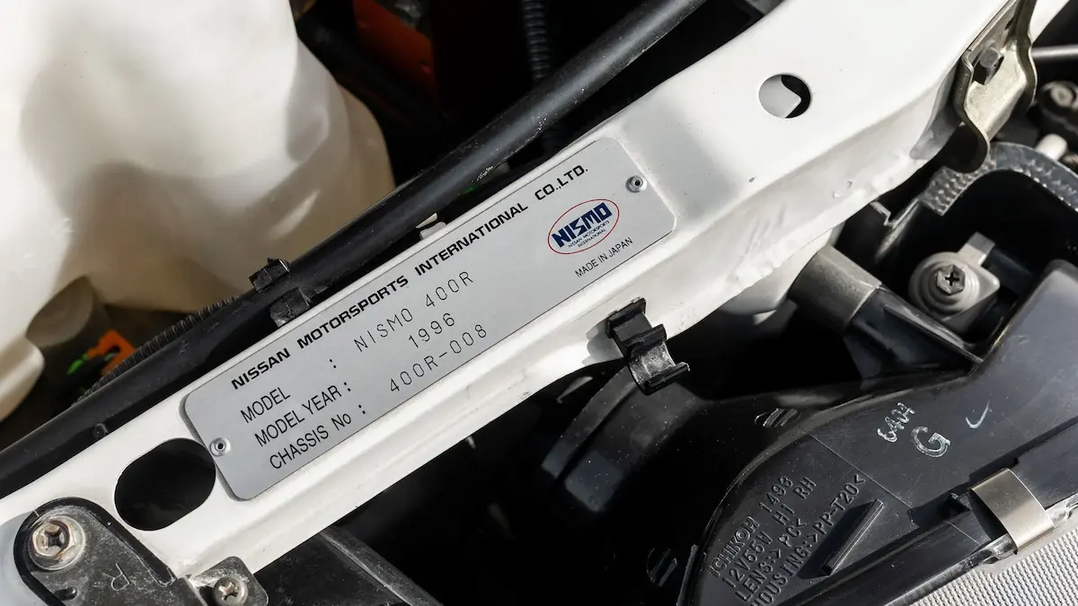 Nissan Skyline GT-R Nismo 400R etiket