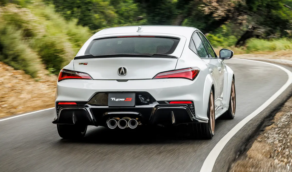 Acura Integra Type S arkadan görünüm
