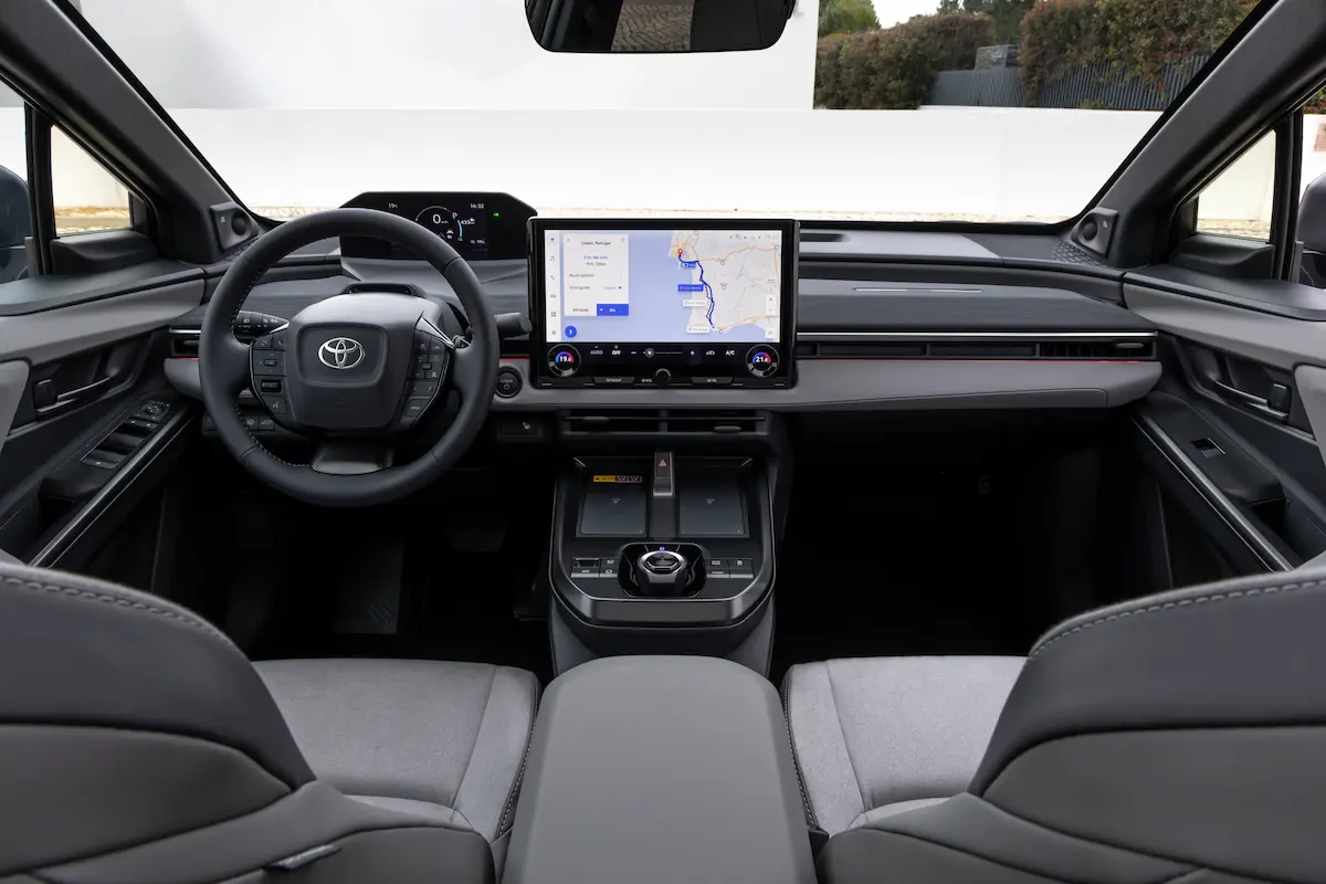 2026 Toyota C-HR+ iç