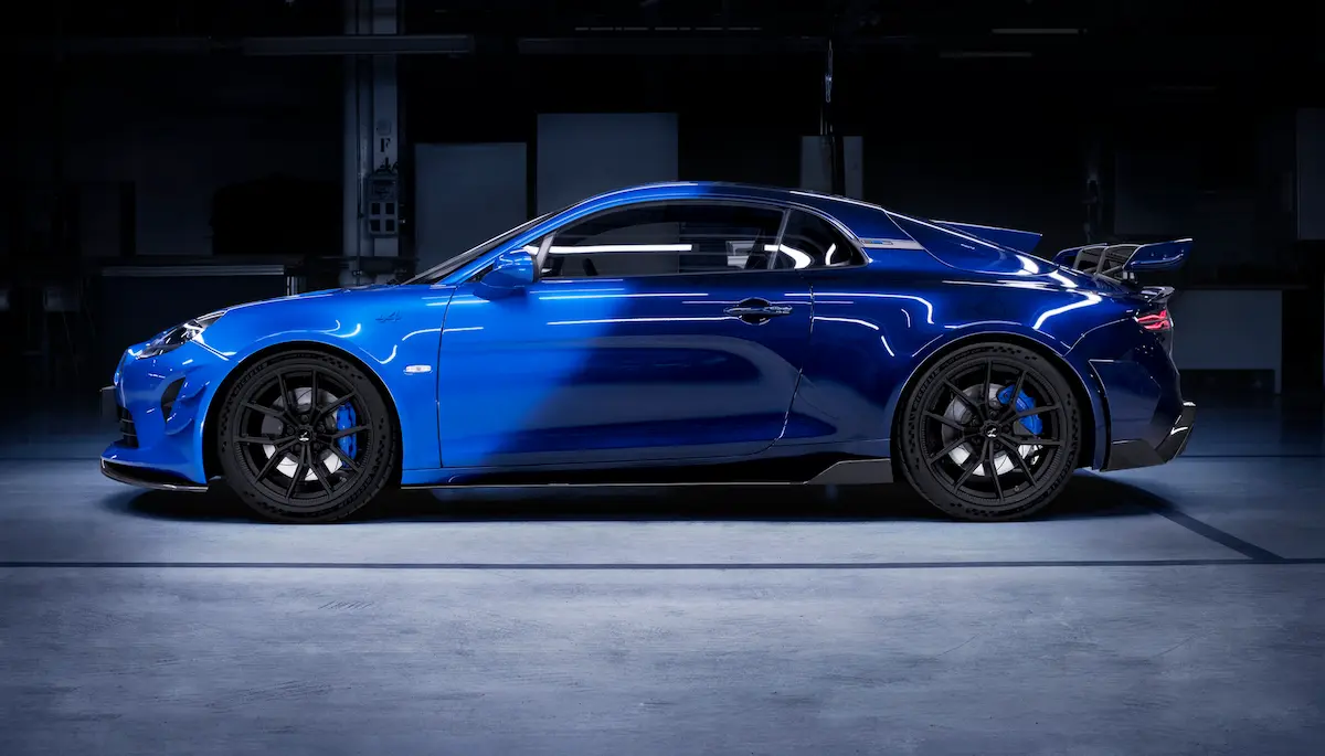 Alpine A110 yan profil görünüm