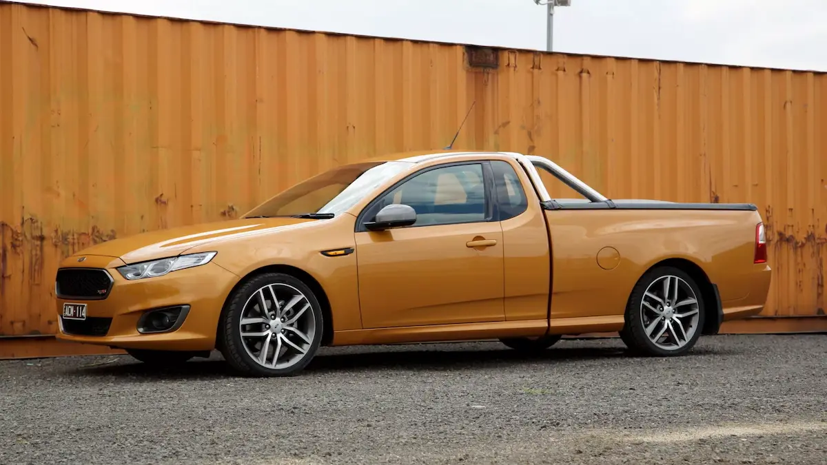 Ford Falcon Ute ön tasarım