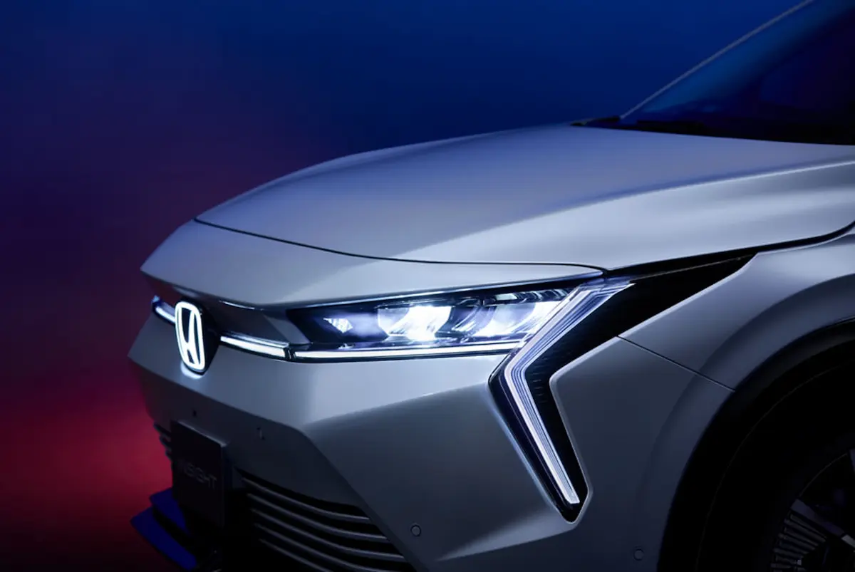 Yeni Honda Insight faR tasarımı