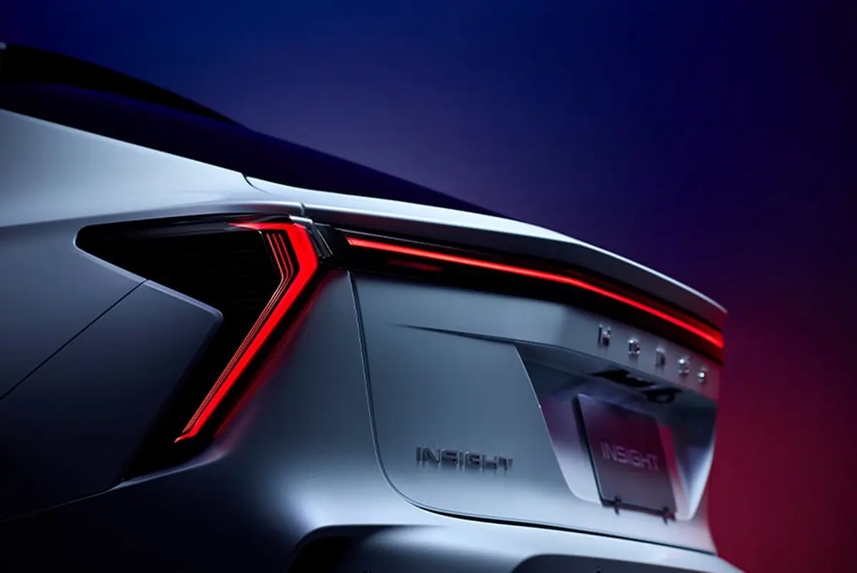 Yeni Honda Insight stop tasarımı