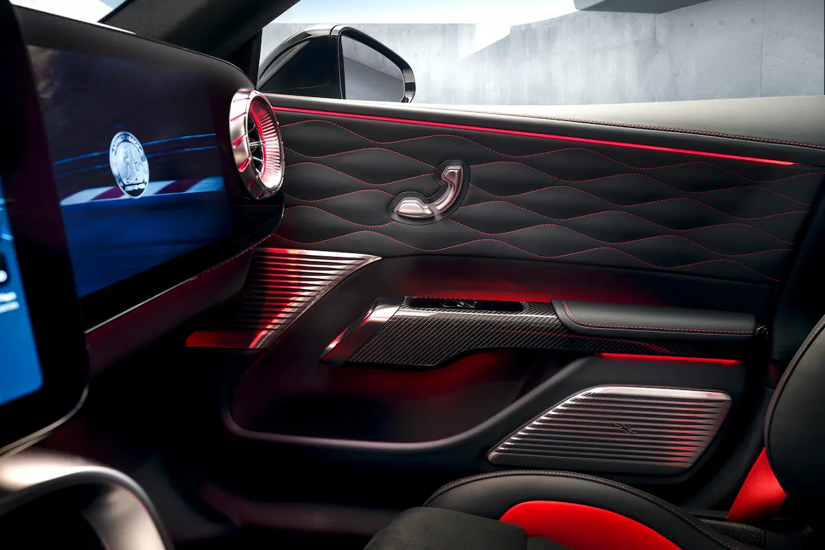 Mercedes-AMG GT 4-Kapı Coupé iç mekan