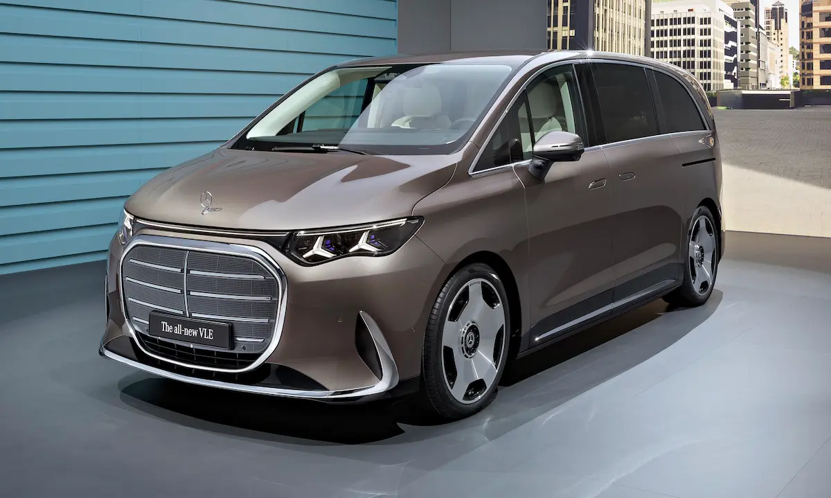 Mercedes VLE önden görünüm 