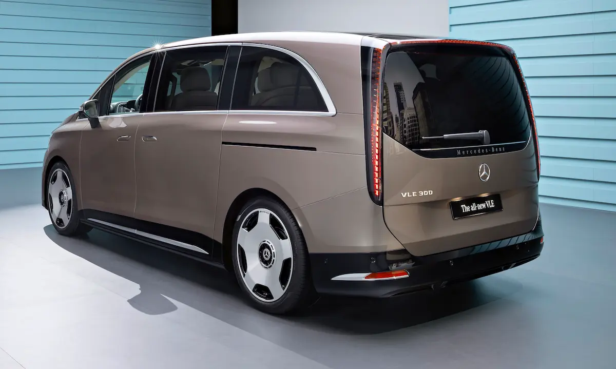Mercedes VLE arka görünüm