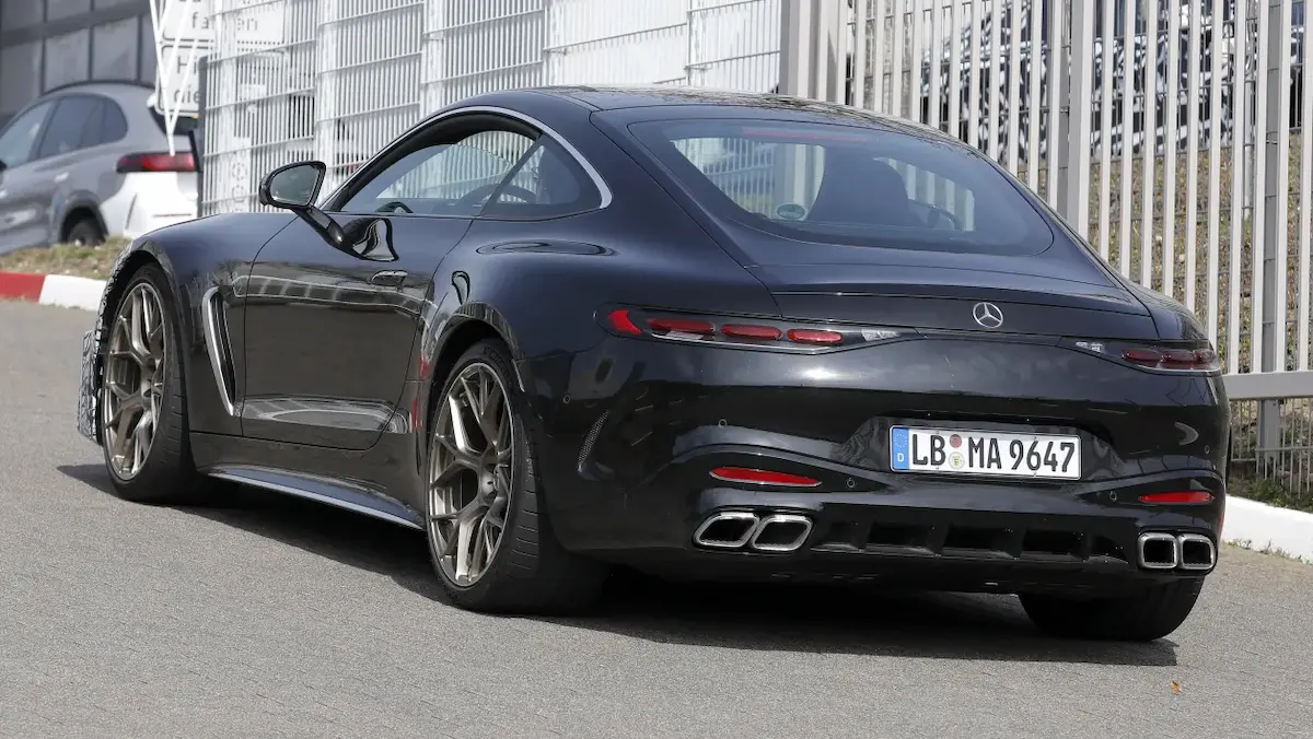 2026 facelift mercedes amg gt arka tasarım