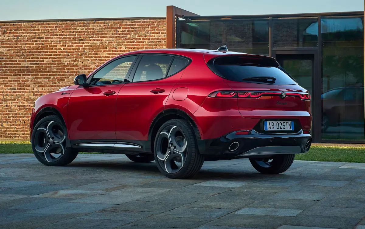 Alfa Romeo Tonale arka tasarım