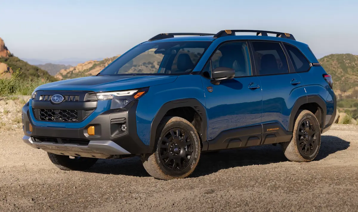 2027 Subaru Forester Wilderness Hybrid modelinin arazi odaklı SUV tasarım detayları