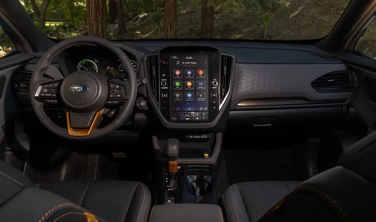 2027 Subaru Forester Wilderness Hybrid modelinin arazi odaklı SUV tasarım detayları