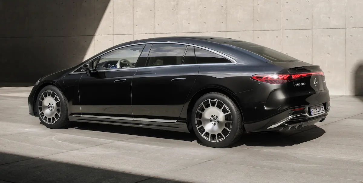 Yeni Mercedes-Benz EQS arka tasarım