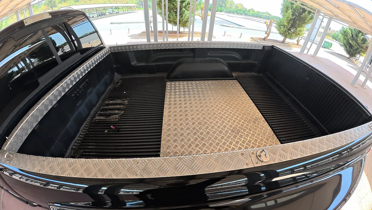 8.0 V10 Dodge Ram 3500 arka kasa