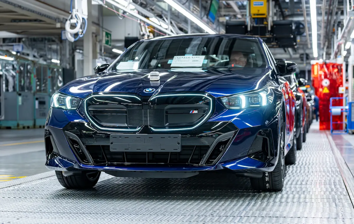 BMW, 2 milyonuncu elektrikli aracını üretti
